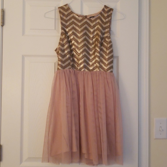 Taupe dress - Picture 1 of 2